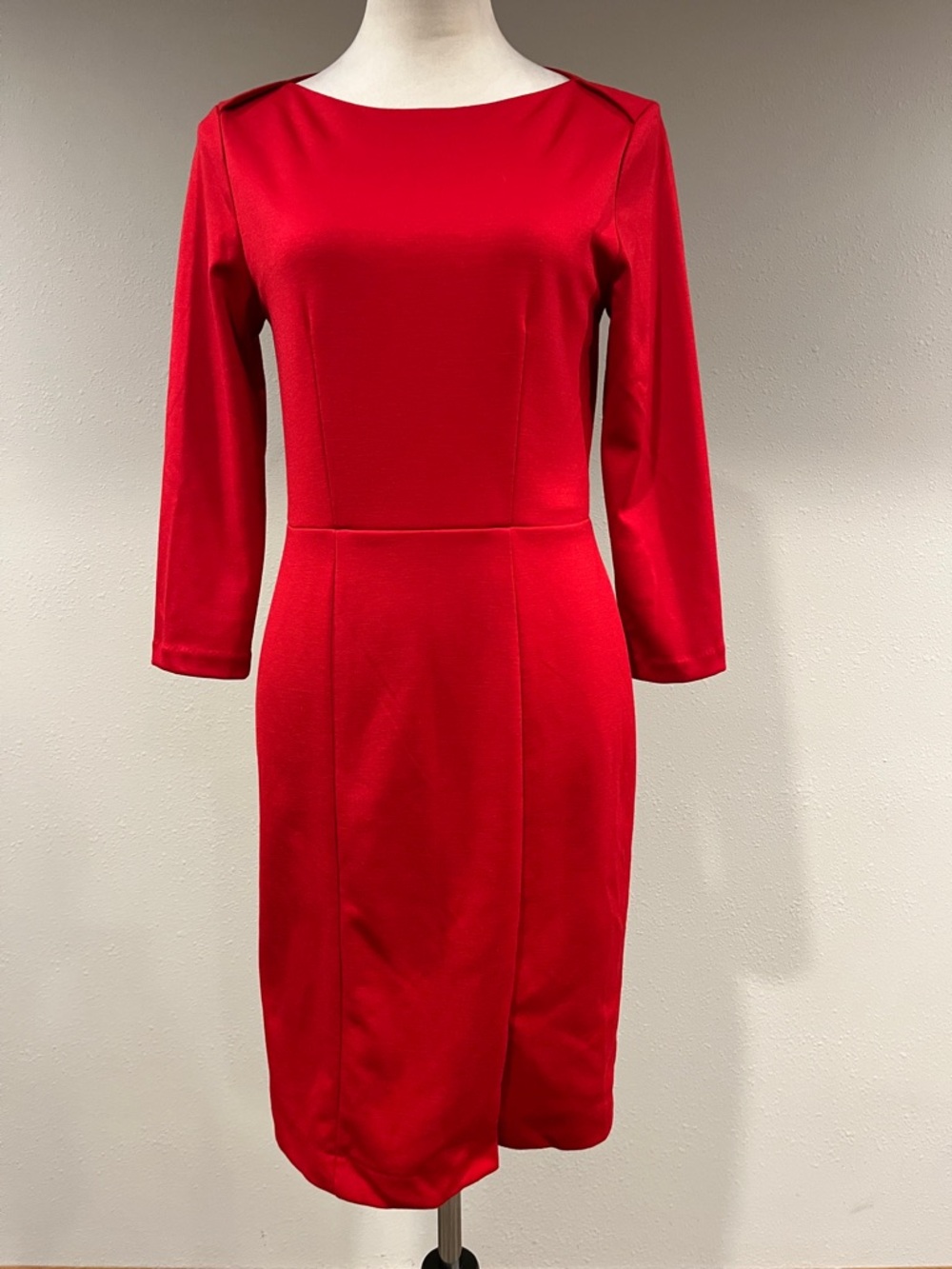 The Limited Red‎ Long-Sleeve Sheath Dress size 2